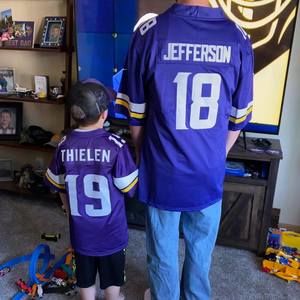 Meet your Posher, Bradley joe